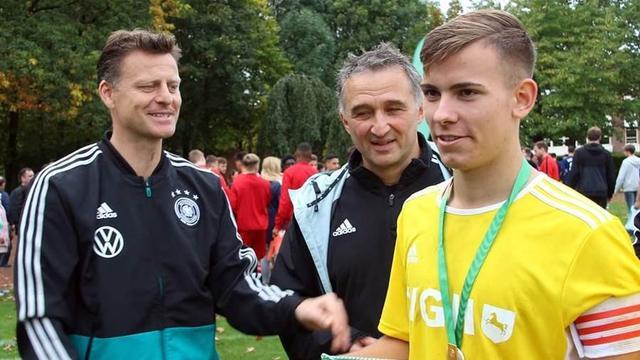 单的名单变 单的名单变