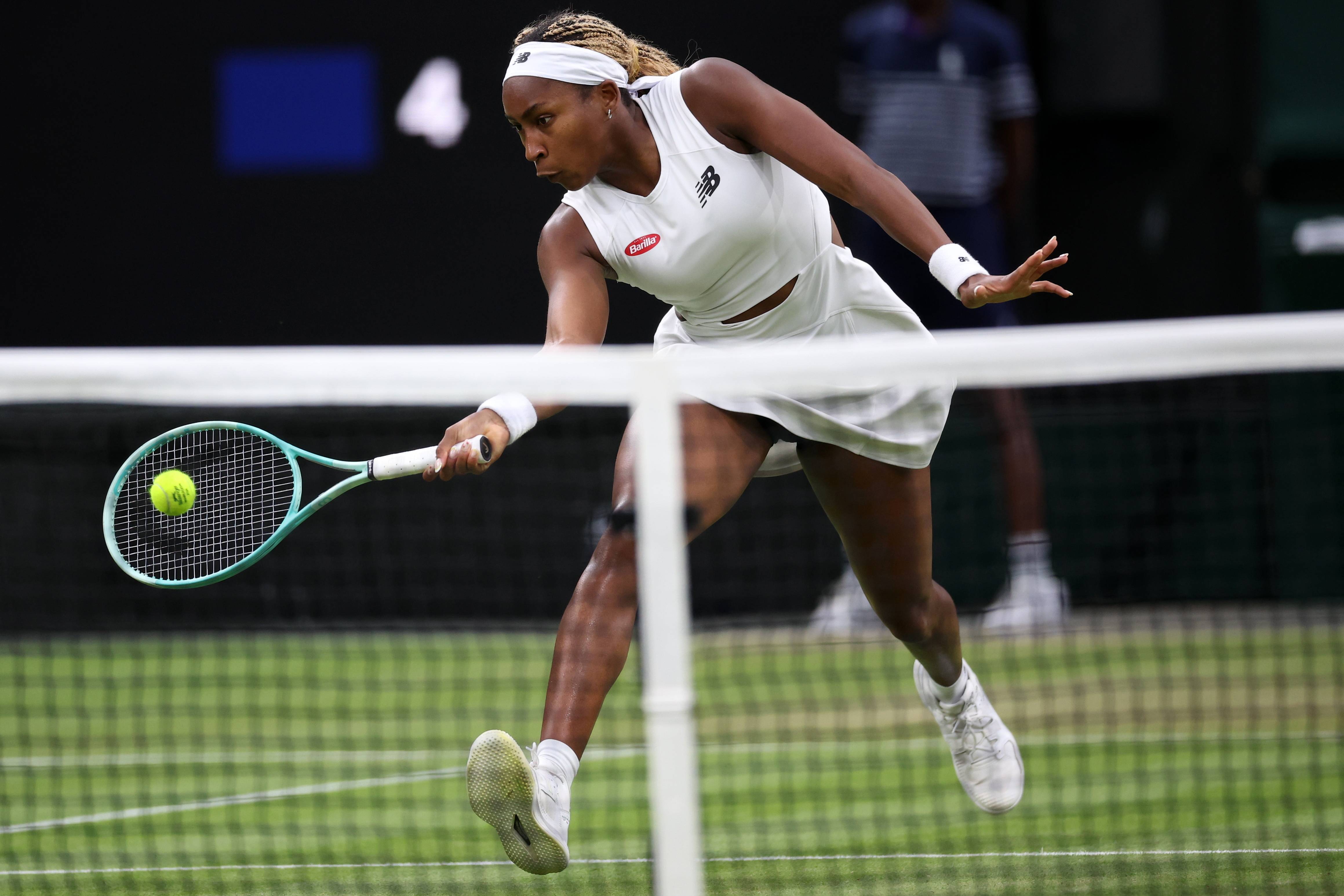 缩屋顶与地 缩屋顶与地