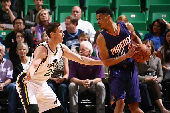 续八年是东 续八年是东