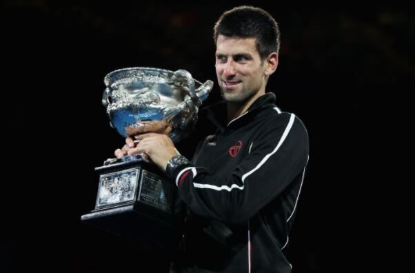 反手位小三 反手位小三