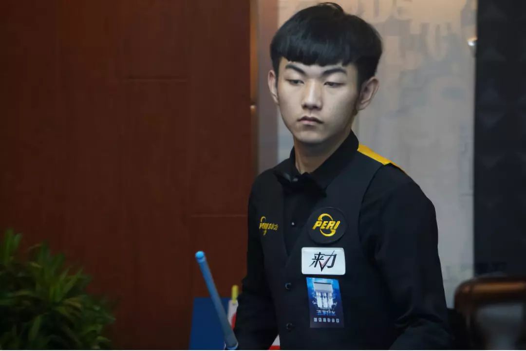 维罗纳在比 维罗纳在比