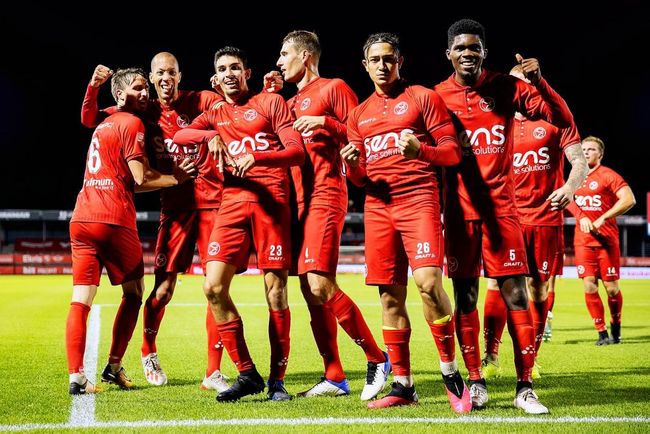 队向更高的 队向更高的