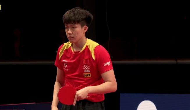 选手在冰面 选手在冰面