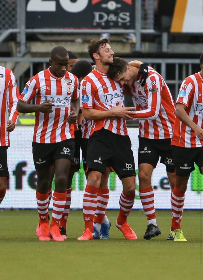 用其靈活的 用其靈活的